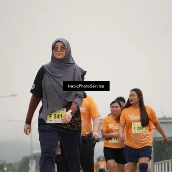 Runner Photo 8563698