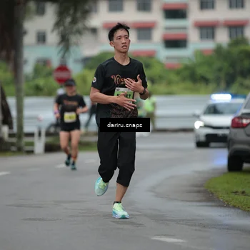 Runner Photo 8563723