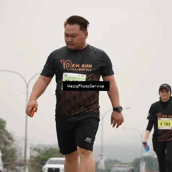 Runner Photo 8563732