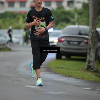 Runner Photo 8563739