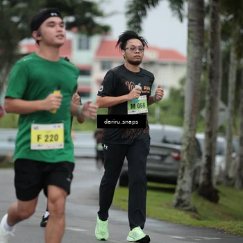 Runner Photo 8563838