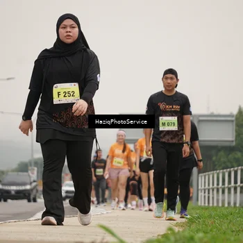 Runner Photo 8563846