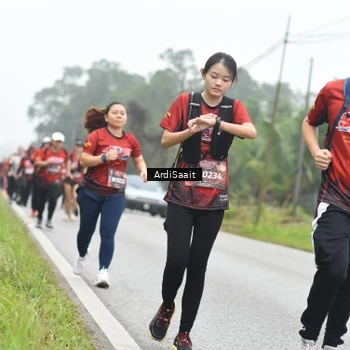 Runner Photo 8564000