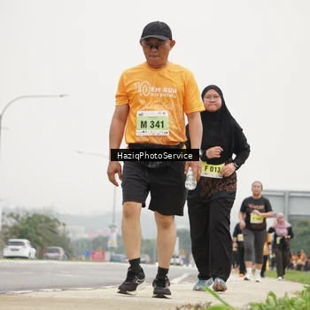 Runner Photo 8564011