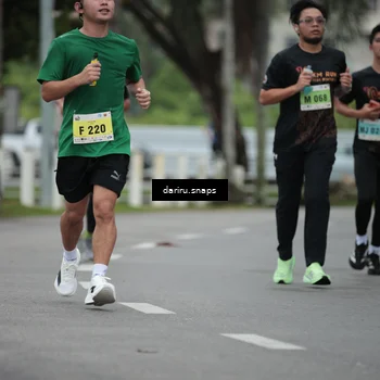 Runner Photo 8564034