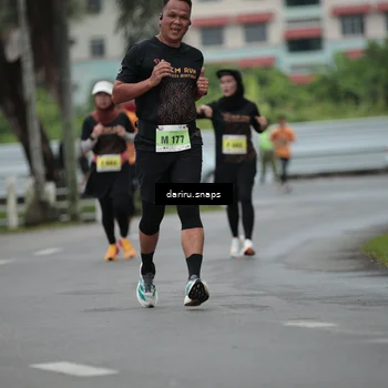 Runner Photo 8564035