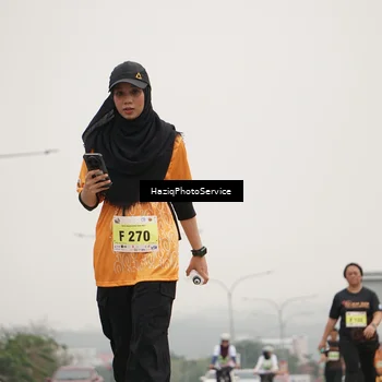 Runner Photo 8564075