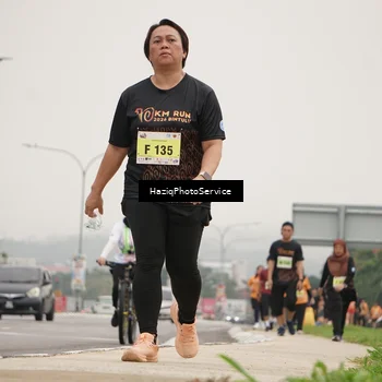 Runner Photo 8564099
