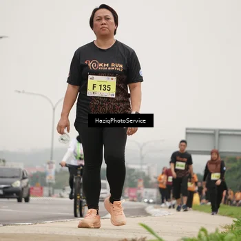 Runner Photo 8564100