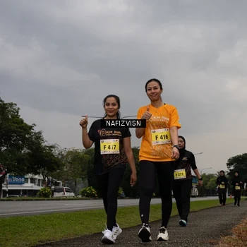Runner Photo 8564159