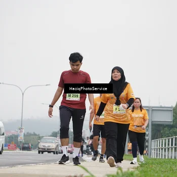 Runner Photo 8564181
