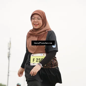 Runner Photo 8564202