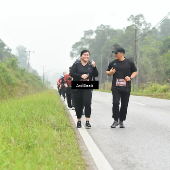 Runner Photo 8564215