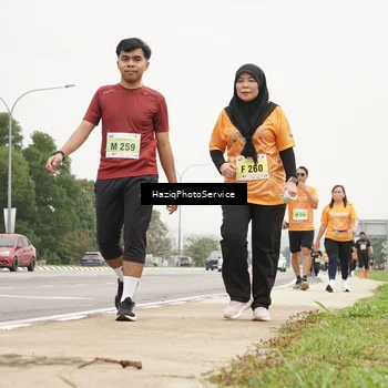 Runner Photo 8564224