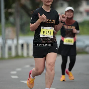 Runner Photo 8564242