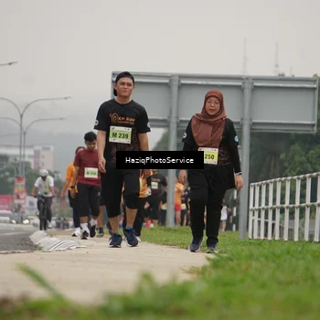 Runner Photo 8564274