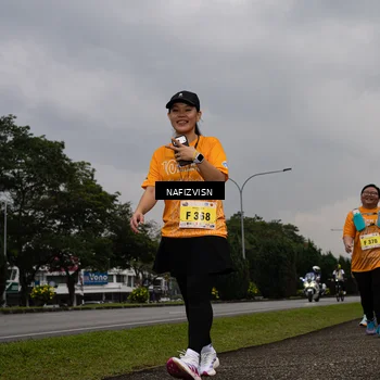 Runner Photo 8564275