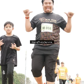 Runner Photo 8564373