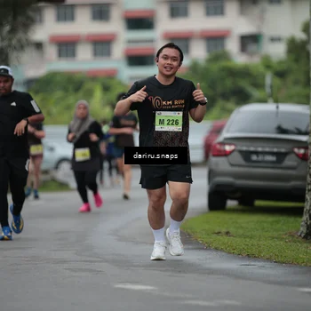 Runner Photo 8564397