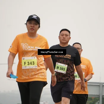 Runner Photo 8564441