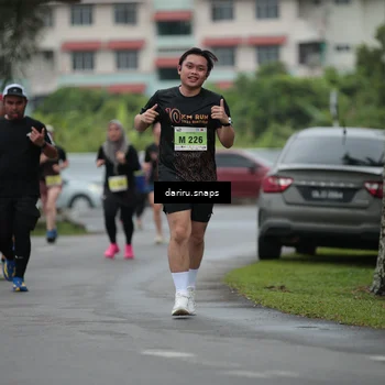 Runner Photo 8564537