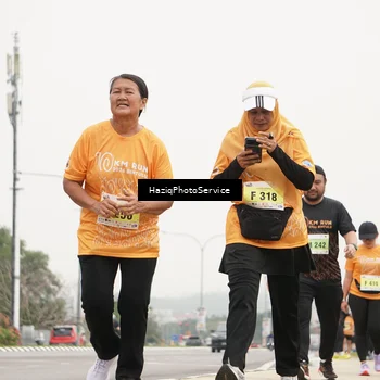 Runner Photo 8564551