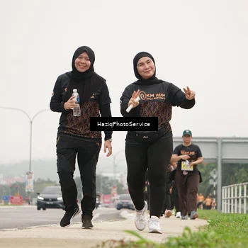 Runner Photo 8564652