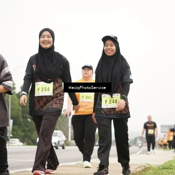 Runner Photo 8564654
