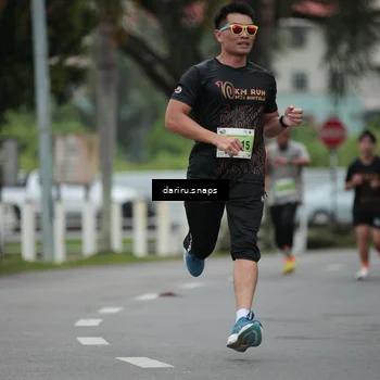 Runner Photo 8564682