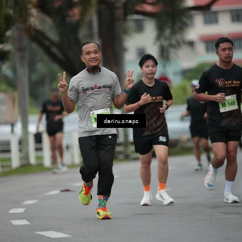 Runner Photo 8564703