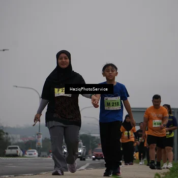 Runner Photo 8564708