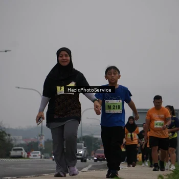 Runner Photo 8564714