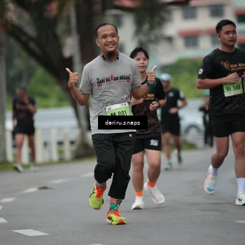 Runner Photo 8564723