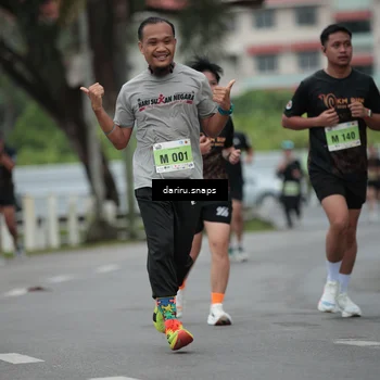 Runner Photo 8564761