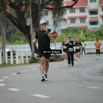 Runner Photo 8564799