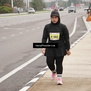 Runner Photo 8564856