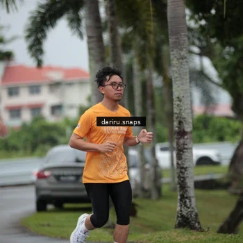 Runner Photo 8564956