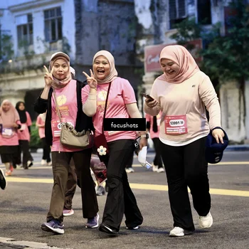 Runner Photo 8565002