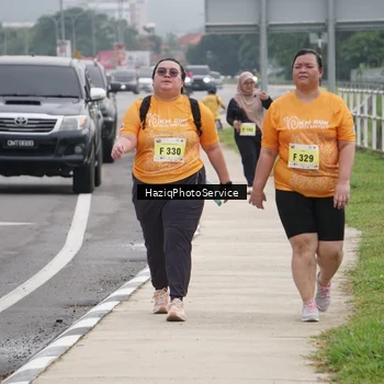 Runner Photo 8565041
