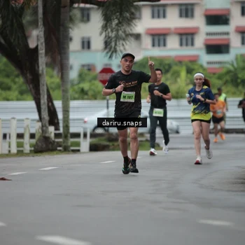 Runner Photo 8565226