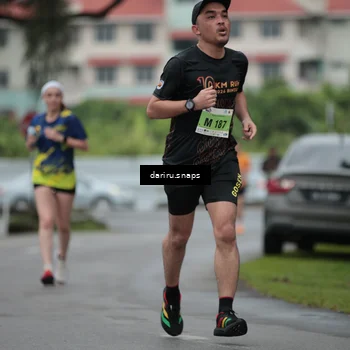 Runner Photo 8565243