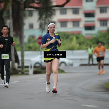 Runner Photo 8565252