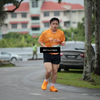 Runner Photo 8565285