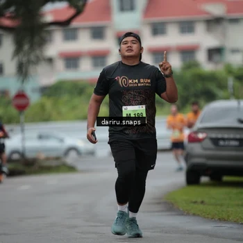 Runner Photo 8565302