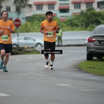 Runner Photo 8565316