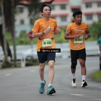 Runner Photo 8565321