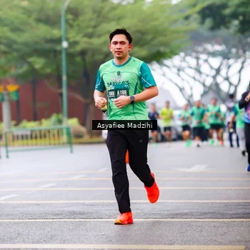 Runner Photo 8565339