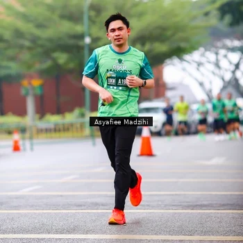 Runner Photo 8565340