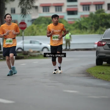 Runner Photo 8565342