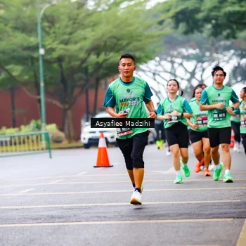 Runner Photo 8565354